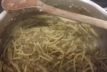 PASTA E LENTICCHIE ALLA NAPOLETANA