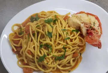 SPAGHETTI ALLA CHITARRA AL SUGO DI ARAGOSTA