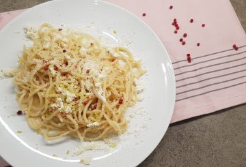 Spaghetti Al Lime E Pepe Rosa preparazione 4