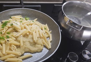 PASTA ALLA CREMA DI MELANZANE preparazione 6