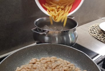 PENNE CON CREMA DI CANNELLINI E RUCOLA preparazione 1