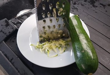 PLUMCAKE SALATO ZUCCHINE E RICOTTA preparazione 0