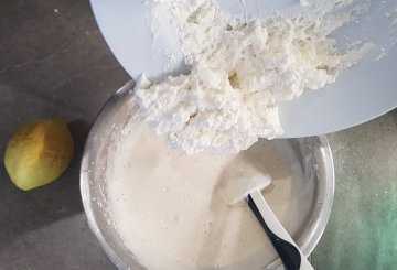 TORTA DI RICOTTA IN FRIGGITRICE AD ARIA preparazione 2