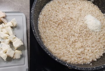 RISOTTO AL GORGONZOLA preparazione 3