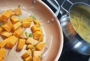 PASTA ZUCCA E PHILADELPHIA preparazione 2