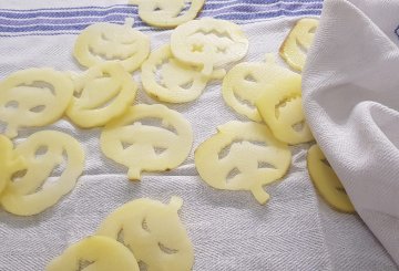 PATATE HALLOWEEN preparazione 4