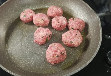 LASAGNA CON LE POLPETTE IN FRIGGITRICE AD ARIA preparazione 1