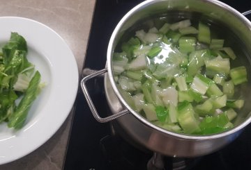 PASTA CON FOGLIE DI CAVOLFIORE preparazione 3