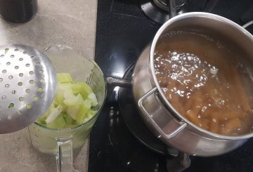 PASTA CON FOGLIE DI CAVOLFIORE preparazione 5