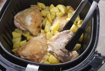 POLLO CON PATATE IN FRIGITRICE AD ARIA preparazione 5