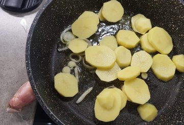 VERZA E PATATE preparazione 0