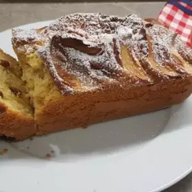 PLUMCAKE ALLE MELE IN FRIGGITRICE AD ARIA