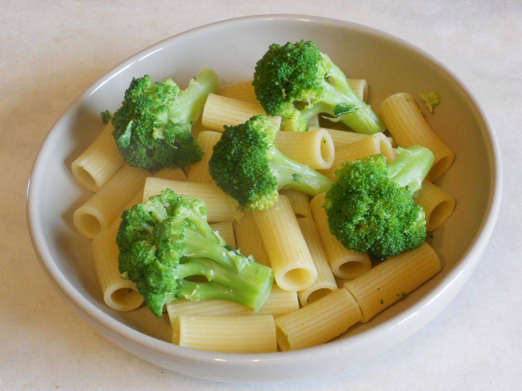 Maccheroni Con Broccoli E Olive Piccanti Cucinare It